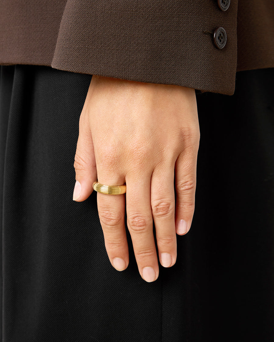 The Amelia Ring
