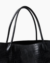 The Eva Weekend Tote